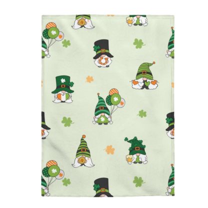 Leprechauns Velveteen Plush Blanket - Image 5