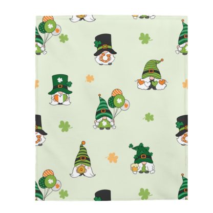 Leprechauns Velveteen Plush Blanket - Image 3